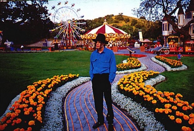    Neverland   
